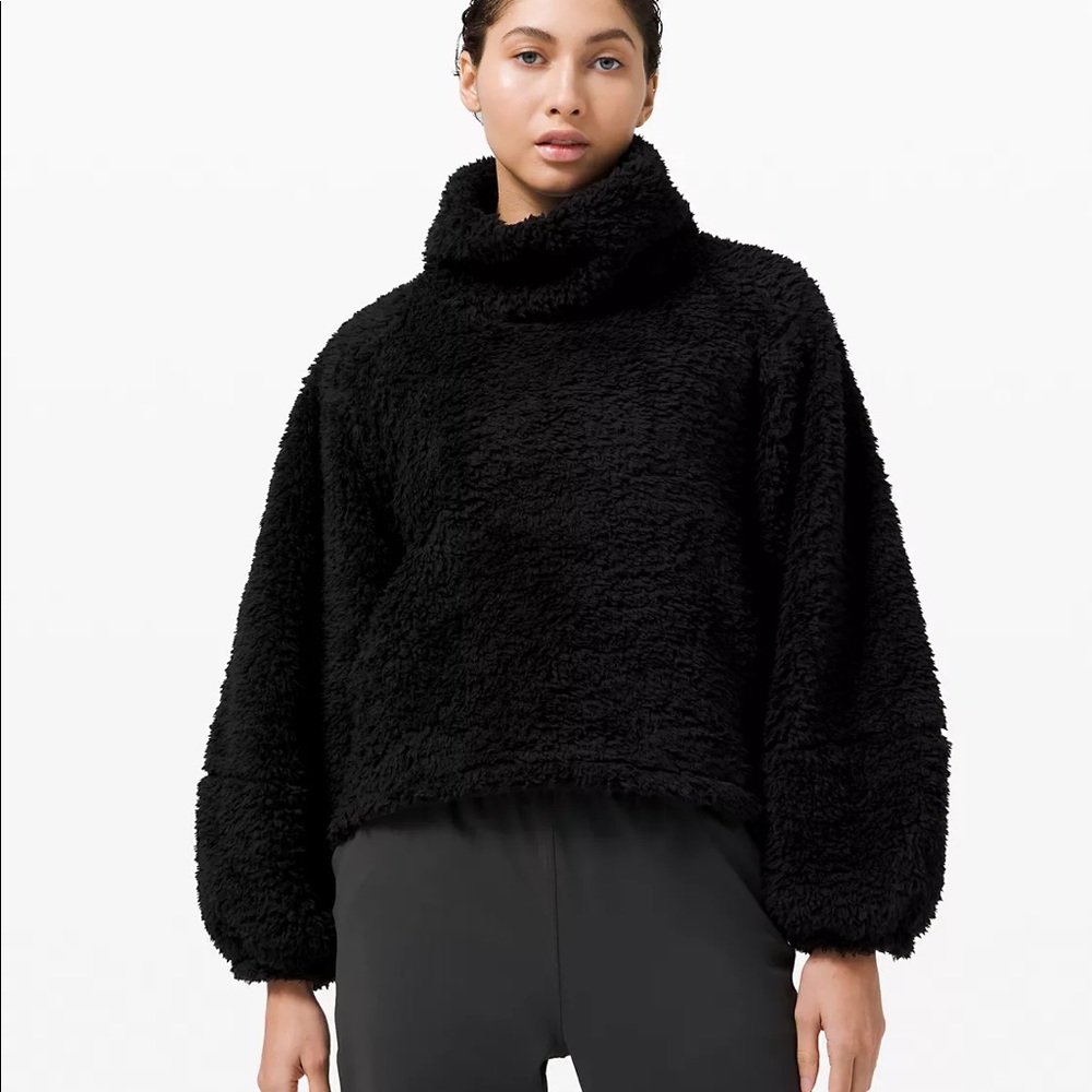 Lululemon M/L Black Warm Restore Sherpa Pullover